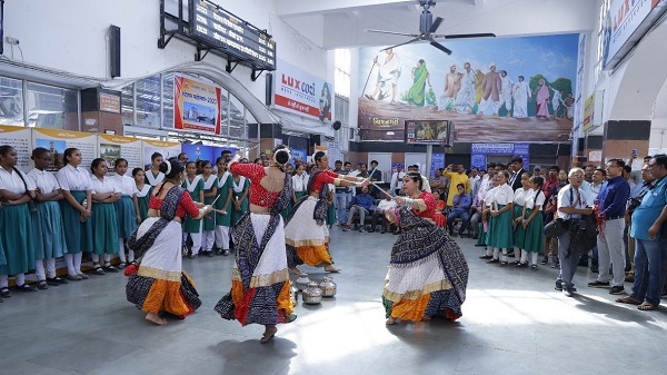 Rajkot Station Mahotsav: राजकोट रेलवे स्टेशन पर ‘स्टेशन महोत्सव’ अंतर्गत विभिन्न कार्यक्रमों का आयोजन