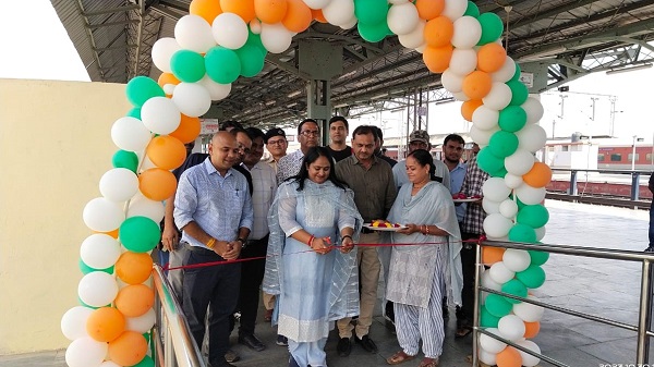 WR Station Mahotsav: गांधीधाम और हिम्मतनगर स्टेशनों पर मनाया गया‘स्टेशन महोत्सव 2 WR Station Mahotsav