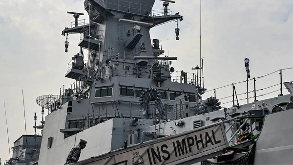 INS Imphal: भारत को मिला ‘समंदर का राजकुमार’, रक्षा मंत्री ने किया नौसेना में शामिल