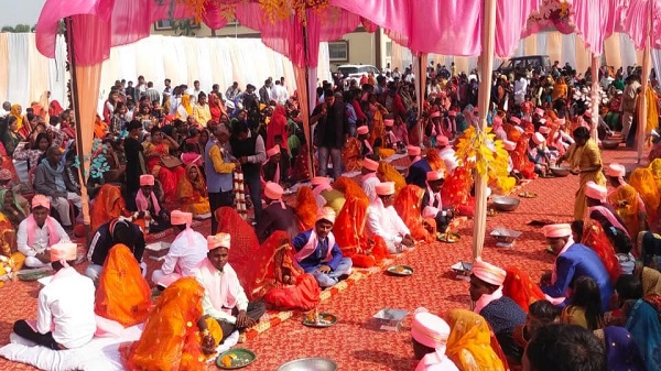 Varanasi mass marriage: प्रधानमंत्री के संसदीय क्षेत्र मे 315 जोड़ो का सामूहिक विवाह सम्पन्न