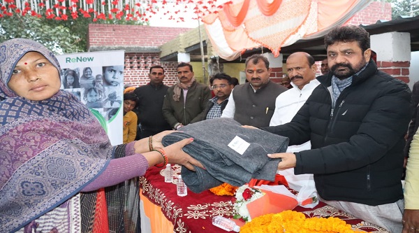 Blanket Distribution in Varanasi