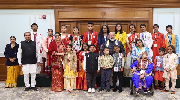 PM Modi Meet PM National Children Award Winners: पीएम मोदी ने प्रधानमंत्री राष्ट्रीय बाल पुरस्कार विजेताओं संग बातचीत की
