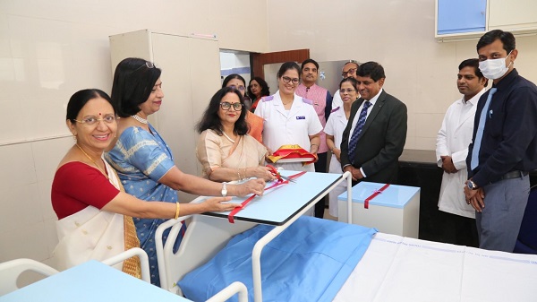 Railway Hospital Byculla: महाप्रबंधक और मध्य रेल महिला कल्याण संगठन की अध्यक्षा ने भायखला अस्पताल का दौरा किया