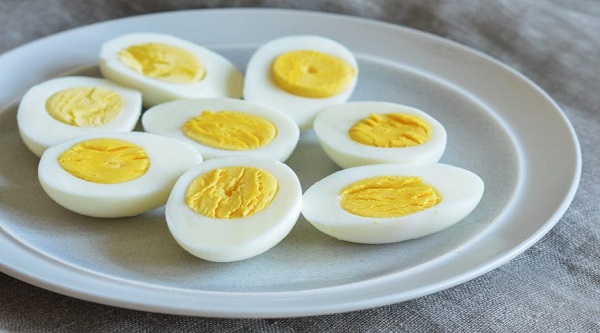 Side Effects Of EGG: रोजाना अंडा खानेवाले हो जाएं सावधान, बढ़ सकता है इस बीमारी का खतरा