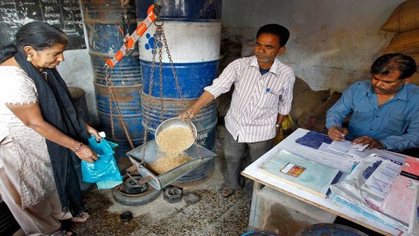 Food Grain Distribution in Varanasi: प्रधानमंत्री के संसदीय क्षेत्र में खाद्यान वितरण की तिथि बढ़ी