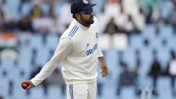 Rohit Sharma: धर्मशाला टेस्ट के तीसरे दिन मैदान पर नहीं उतरे कप्तान रोहित शर्मा, बीसीसीआई ने बताई वजह