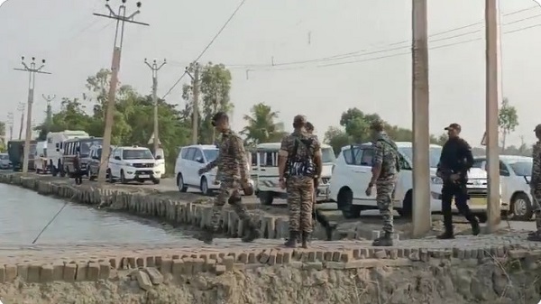 CBI Sandeshkhali raid: CBI ने संदेशखाली से बरामद किया हथियारों का जखीरा, NSG पहुंची बम डिफ्यूज करने