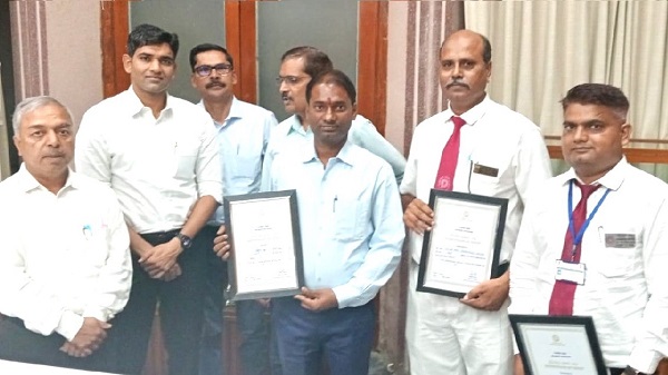 3 Employees of Rajkot division honored