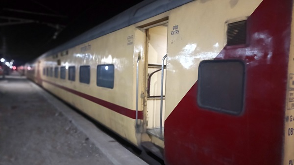 Bhuj-Bareilly Express changed: भुज-बरेली एक्सप्रेस परिवर्तित मार्ग से चलेगी