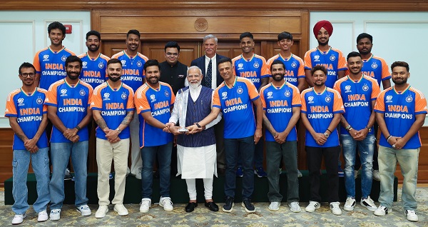 T20 world cup winner team with PM Modi