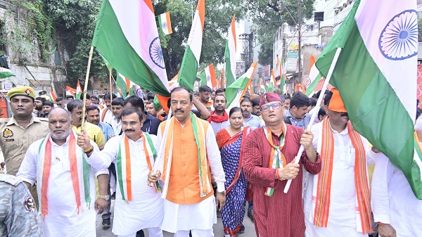 Independence Day in Prime Minister’s parliamentary constituency: प्रधानमंत्री के संसदीय क्षेत्र में स्वतंत्रता दिवस मनाया गया पूरे उत्साह एवं उमंग के साथ