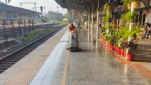 Cleanliness Campaign: राजकोट रेल मंडल में स्वच्छता पखवाड़ा का हुआ समापन