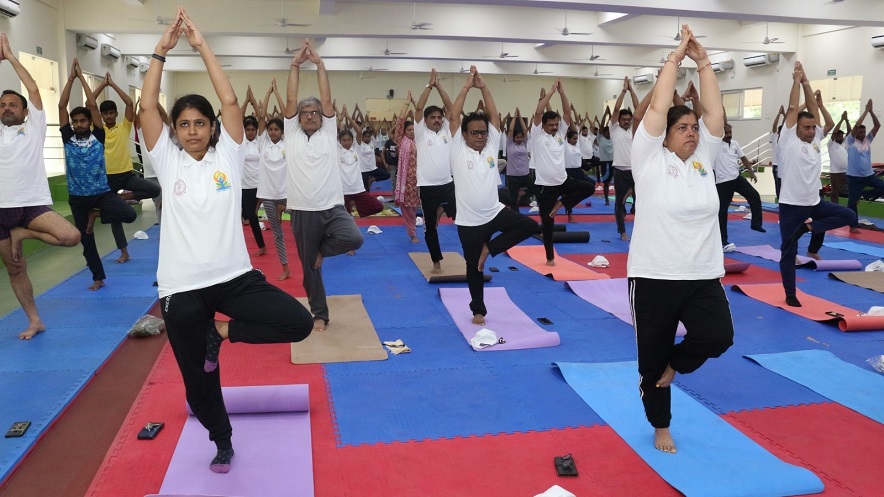 International Yoga Day-2025: आईआईटी (बीएचयू) में 11वें अंतरराष्ट्रीय योग दिवस पर भव्य आयोजन 1 International Yoga Day 2025