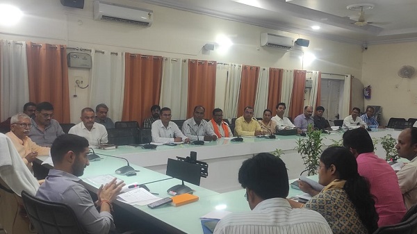 Investment in Prime Minister’s constituency: प्रधानमंत्री के संसदीय क्षेत्र मे निवेश प्रस्तावों के प्रगति की समीक्षा