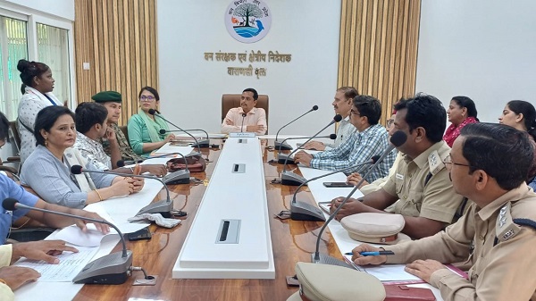 Operation Sindoor: ऑपरेशन सिंदूर की तर्ज पर पूरे वाराणसी जिले में सिंदूर के पौधे लगाए जाएंगे 1 Operation Sindoor: ऑपरेशन सिंदूर की तर्ज पर पूरे वाराणसी जिले में सिंदूर के पौधे लगाए जाएंगे