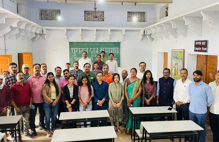 Department of Journalism at Kashi Vidyapeeth: काशी विद्यापीठ के पत्रकारिता विभाग मे पुरातन छात्र समागम सम्पन्न