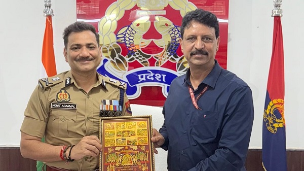 India Post Scheme: उत्तर प्रदेश पुलिस के सिपाहियों को मिलेगा डाक बीमा का लाभ: कर्नल विनोद 1 India Post Scheme