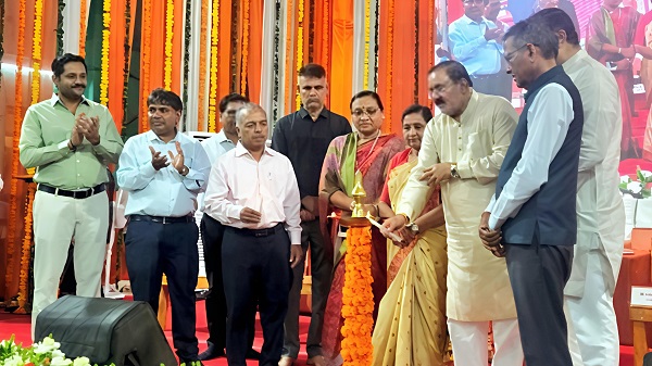 Prime Minister's Employment Fair: राजकोट रेल मंडल में 99 अभ्यर्थियों को प्रदान किए गए नियुक्ति पत्र 5 Prime Minister’s Employment Fair: राजकोट रेल मंडल में 99 अभ्यर्थियों को प्रदान किए गए नियुक्ति पत्र