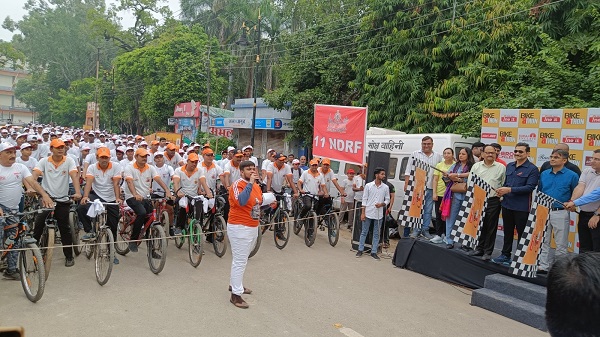 Bikeathon Cycle Rally: वाराणसी में बाइकथान साइकिल रैली का हुआ भव्य आयोजन 1 Bikeathon Cycle Rally