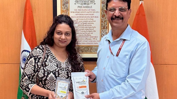 India Post: इंडिया पोस्ट के साथ बढ़ेगा बनारस के उत्पादों का निर्यात: कर्नल विनोद