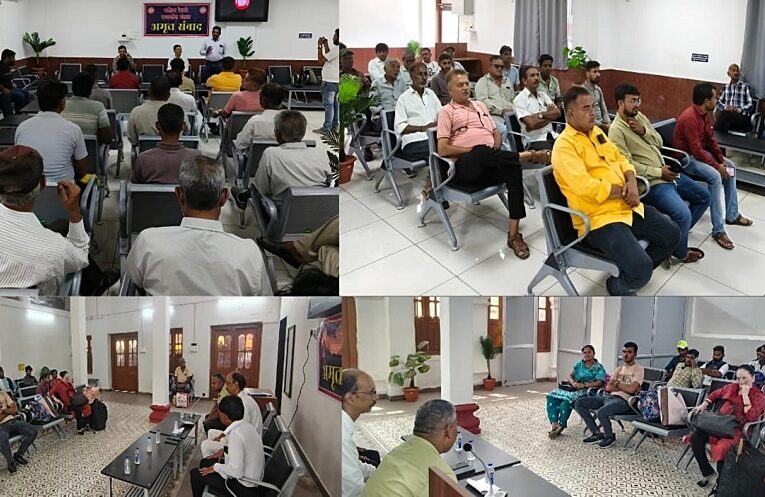 Amrit Samvad: राजकोट मंडल के मोरबी और हापा स्टेशनों पर “अमृत संवाद” कार्यक्रम का आयोजन 1 Amrit Samvad: राजकोट मंडल के मोरबी और हापा स्टेशनों पर “अमृत संवाद” कार्यक्रम का आयोजन