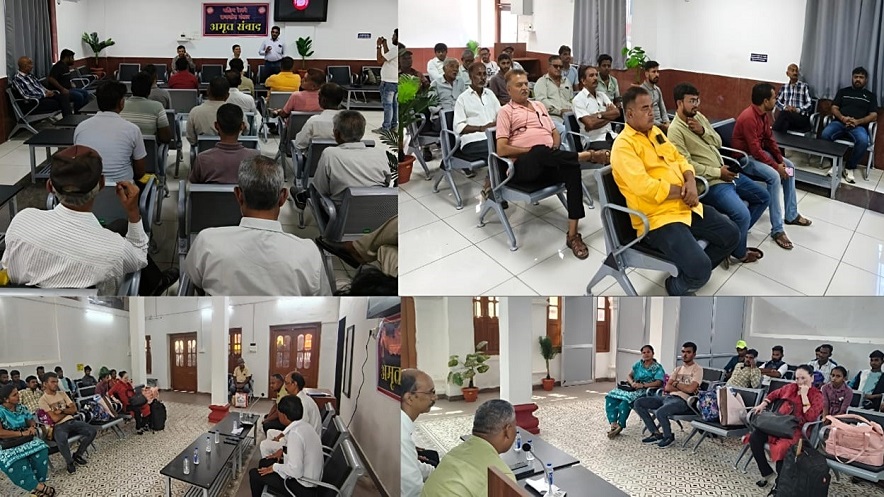 Amrit Samvad: राजकोट मंडल के मोरबी और हापा स्टेशनों पर “अमृत संवाद” कार्यक्रम का आयोजन 1 rjt samvad