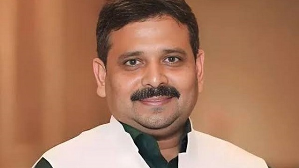 Cooperate with BLOs: सभी लोग बीएलओ का सहयोग करे: मंत्री रविन्द्र जायसवाल 1 Ravindra jaishwal Minister