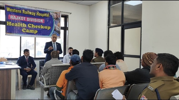 Health Check Up Camp: भक्तिनगर रेलवे स्टेशन पर स्वास्थ्य जाँच शिविर का आयोजन 1 RJT health chekup