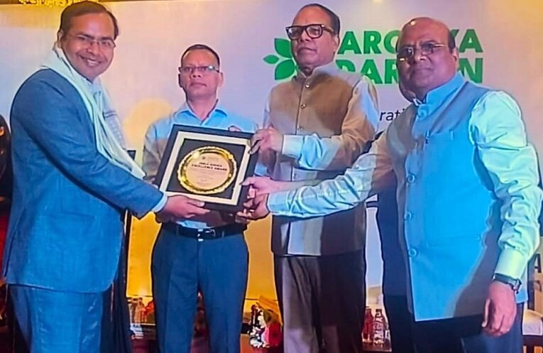 Life Time Excellence Award: जय सिंह को सामाजिक कार्यों के लिए मिला लाइफ टाइम एक्सिलेंस अवॉर्ड 28 jay singh