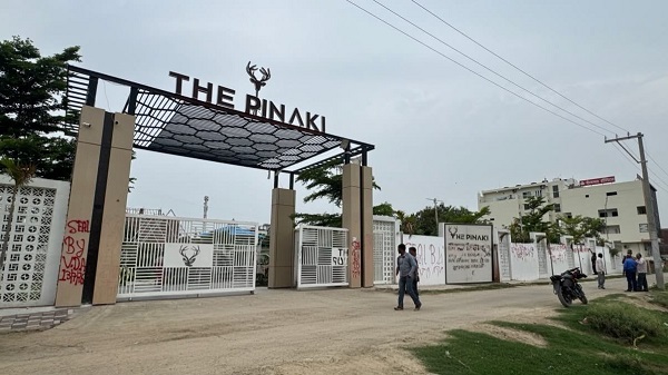 Pinaki hotel varanasi