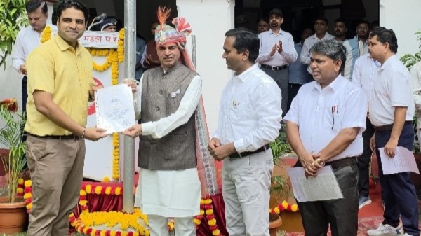RJT Independence Day: राजकोट रेल मंडल में उत्साहपूर्वक मनाया गया 80वां स्वतंत्रता दिवस 2 RJT Independence Day